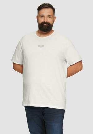 - T-shirt basic