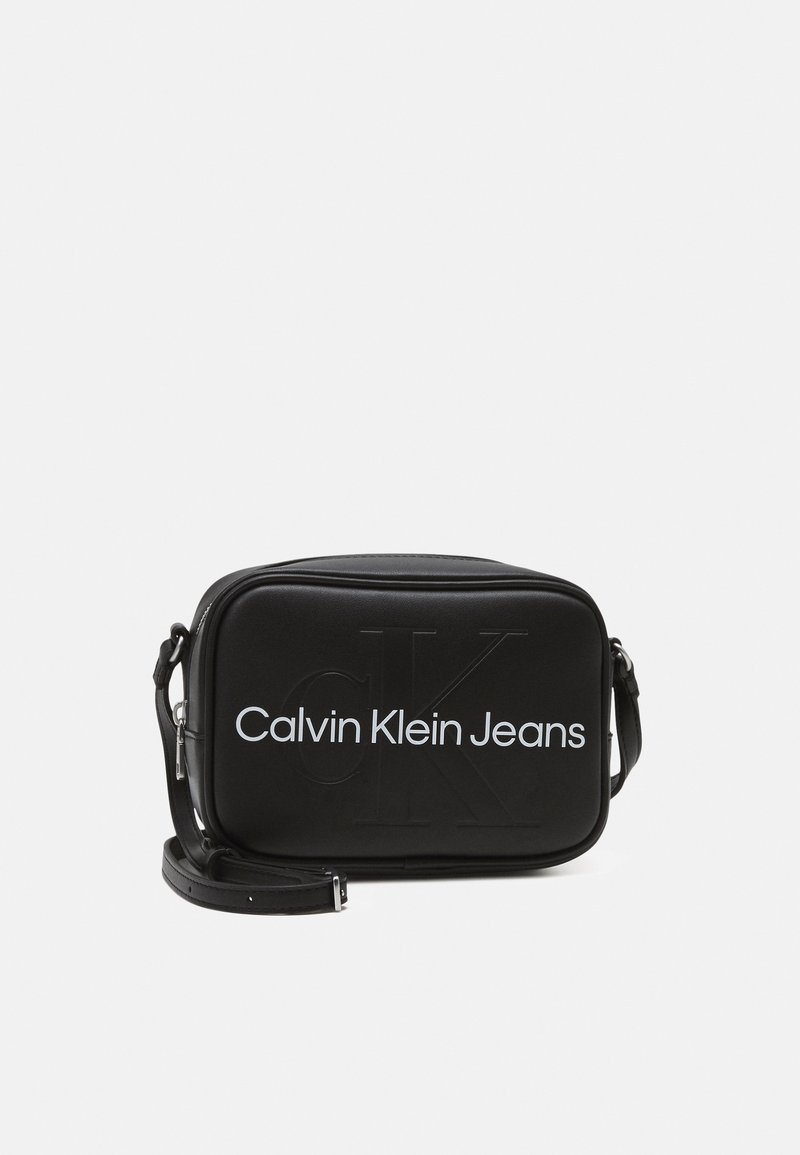 Calvin Klein Jeans SCULPTED CAMERA BAG MONO - Across body bag - black ...