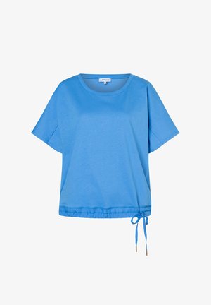 Blaues T-Shirt mit kurzen Ärmeln, Rundhalsausschnitt und verstellbarem Kordelzug am Saum auf der rechten Seite.