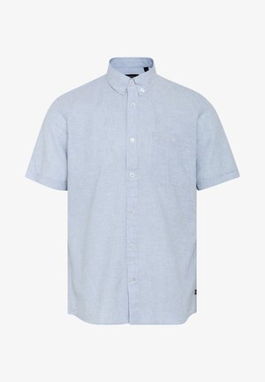 Világoskék, rövidujjú ing, len keverék anyagból készült, gombos gallérral, elülső zsebbel és fehér gombokkal.