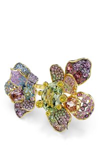 Blütenförmiger Brosche in Goldton, geschmückt mit verschiedenen Edelsteinen in zarten Pastellfarben, darunter Grün, Pink und Blau, mit aufwendigen Blütenblatt-Designs.