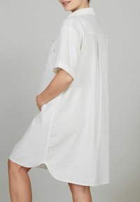 Cache Coeur MATERNITY AND NURSING LONG  PAULETTE - Nachtwäsche Shirt - white