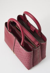 MICHAEL Michael Kors FLORA czerwony