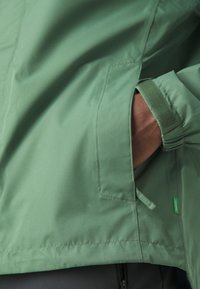 Vaude ESCAPE  - Regnjakke - woodland/dark sea
