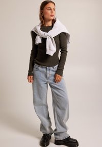 America Today RELAXED FIT - Vaqueros a campana - pure vintage