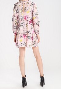 Miss Selfridge Denní šaty - light pink