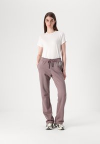 Gap Tall HERITAGE BOOT - Treniņtērpa apakšdaļas - wassel