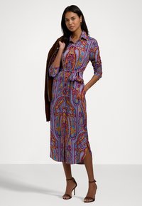 Lauren Ralph Lauren Petite PAISLEY BELTED CREPE SHIRTDRESS - Kreklkleita - fuchsia multi