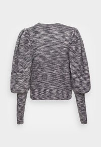 Maglione grigio lavorato a maglia con maniche a sbuffo e design corto. Motivo testurizzato con diverse tonalità di grigio su tutta la superficie.