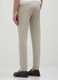 Calliope Chino - marrone