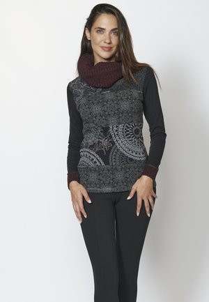 Long sleeved top - black