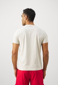 Thumbnail Image 5