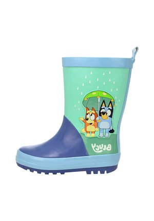 Bota de lluvia infantil en azul y verde con dos perros de dibujos animados sosteniendo un paraguas y diseños de gotas de lluvia en el lateral.