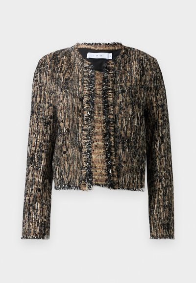 Giacca texturizzata in nero e beige con bordi sfilacciati, dotata di apertura frontale e maniche lunghe; realizzata in un materiale tessuto, leggermente lucido.