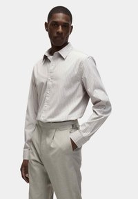 Marks & Spencer STRIPED OXFORD  - Camisa - natural mix