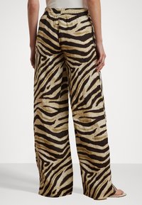 Lauren Ralph Lauren Zebra Print Linen Wide Leg Pant - Housut - cream/brown