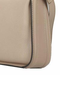 Gabor Bandolera - taupe