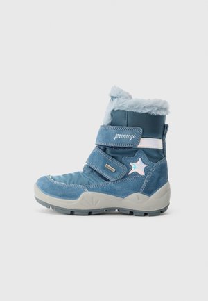 Botte d'hiver bleue en suede et matériau synthétique, dotée d'un col en fourrure, de deux bandes velcro et d'un accent en étoile sur le côté.