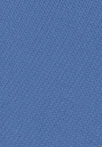 Tissu bleu texturé avec un fin motif de tissage diagonal, adapté à diverses applications telles que le rembourrage ou l'habillement.
