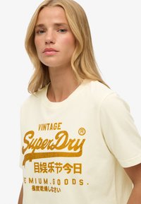 Superdry & Co VINTAGE LOGO RELAXED - Camiseta estampada - desert bone off white