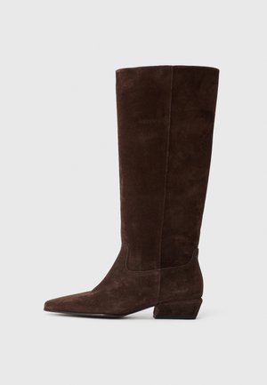 ALMA - Bottes - pepe