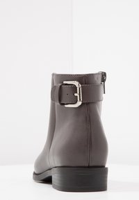 Anna Field Botines bajos - grey