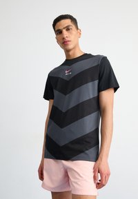 Nike Sportswear AIR TEE - Print T-shirt - black