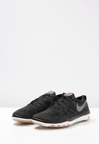 Nike Performance Zapatillas de entrenamiento - black