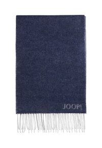 Navyblauwe wollen sjaal met een zachte textuur, rechte randen en witte franjes. Inclusief het merk "JOOP!" in een lichtere lettertype aan één kant.