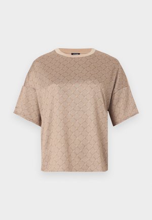 Μπεζ κοντομάνικη μπλούζα με φαρδιά μανίκια και διακριτικό, ολόσωμο λουλουδένιο και γεωμετρικό μοτίβο, στρογγυλή γραμμή λαιμού.