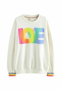 Biely sveter s nápisom "LOVE" vytlačeným veľkými, farebnými písmenami. Obsahuje rebrované manžety s dúhovými pruhmi. Mäkko bavlnený materiál.