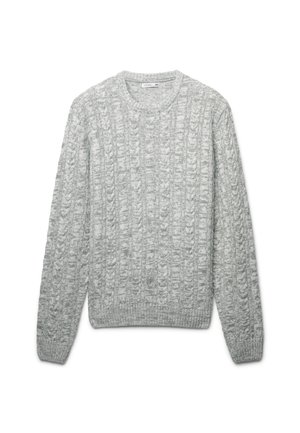 Maglione grigio chiaro a maglia con maniche lunghe e scollatura a girocollo, sistemato su uno sfondo bianco.