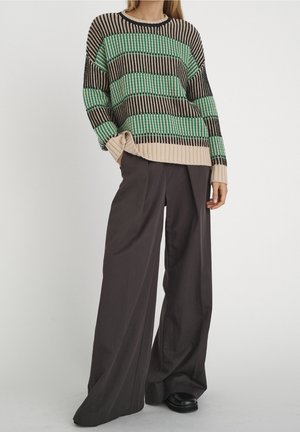 Sweter