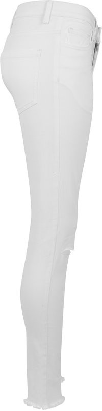 Jeans skinny de mezclilla blanca con cintura alta, ligeras desgastes en el dobladillo y bordes deshilachados. Textura suave y diseño ajustado.