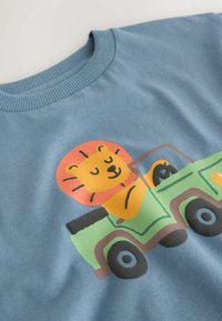 Unausgewählt, blue lion car