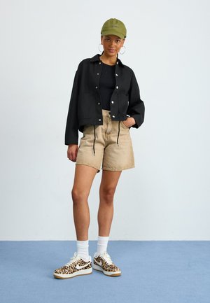 Nike Air Force 1 Low Cheetah Print (Women's) — foto 3