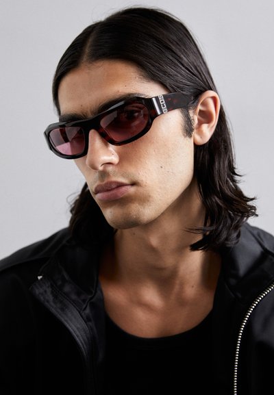 GCDS UNISEX - Occhiali da sole - red havana