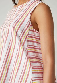 Next Top - pink yellow stripe print