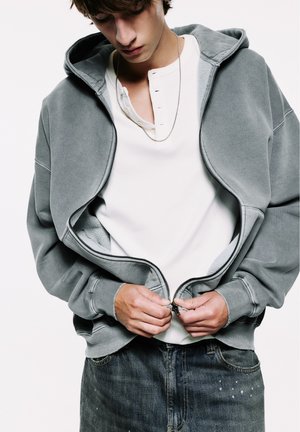 PULL&BEAR, STWD ZIP-UP - HOODIE - Sweat zippé - grey