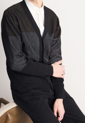 Strickjacke - black
