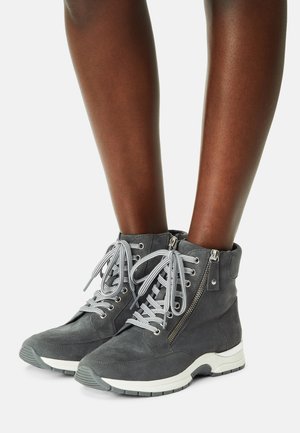 Sneakers hoog - granite