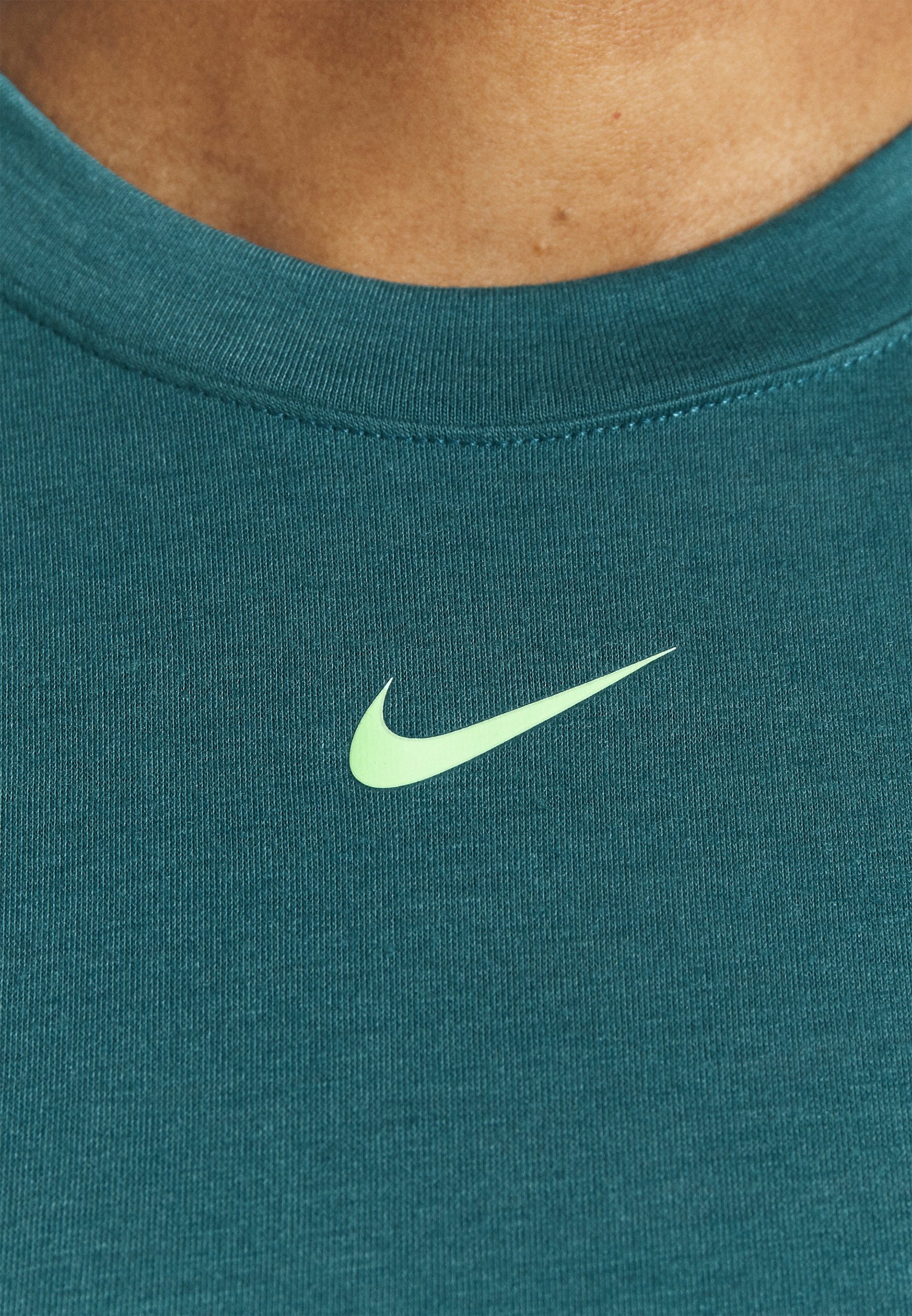 dark teal green/lime glow/dark green 