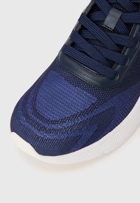 Champion GALACTIC - Edzőcipő - dark blue/red