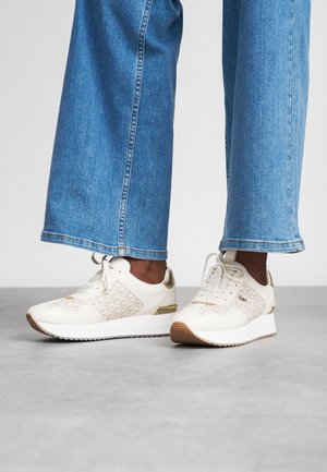 MICHAEL Michael Kors RAINA TRAINER - Matalavartiset tennarit - vanilla