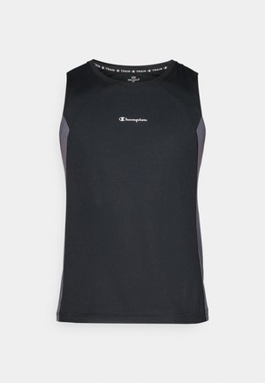 Top atlético sin mangas de color negro con textura acanalada, que presenta detalles en gris y un pequeño logo de Champion en el pecho.