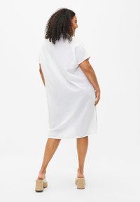 Zizzi LANGES - Nööpidega pluus - bright white