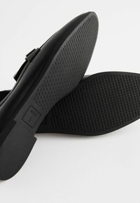 Next FOREVER COMFORT SLIM HARDWARE LOAFERS REGULAR FIT - Slip-ins - black