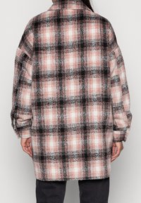 Vero Moda Cappotto corto - light pink