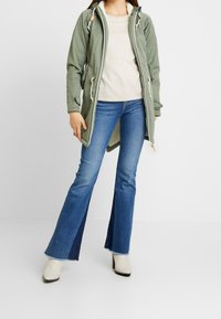Derbe Parka