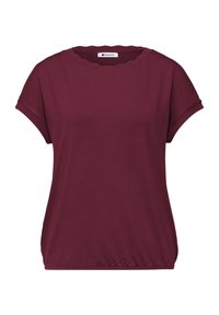 Unselected, truffle red